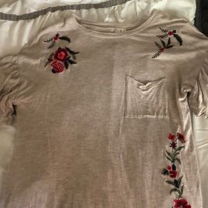 Embroidered pocket tee with ruffle sleeve